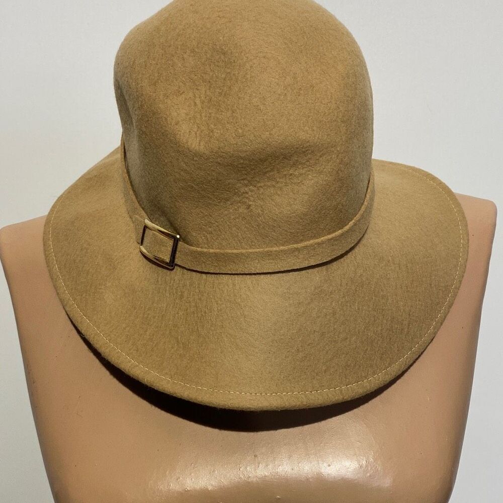 Tally Ho Women's Tan 100% Wool‎ Buckled Strap Derby Hat Size Medium